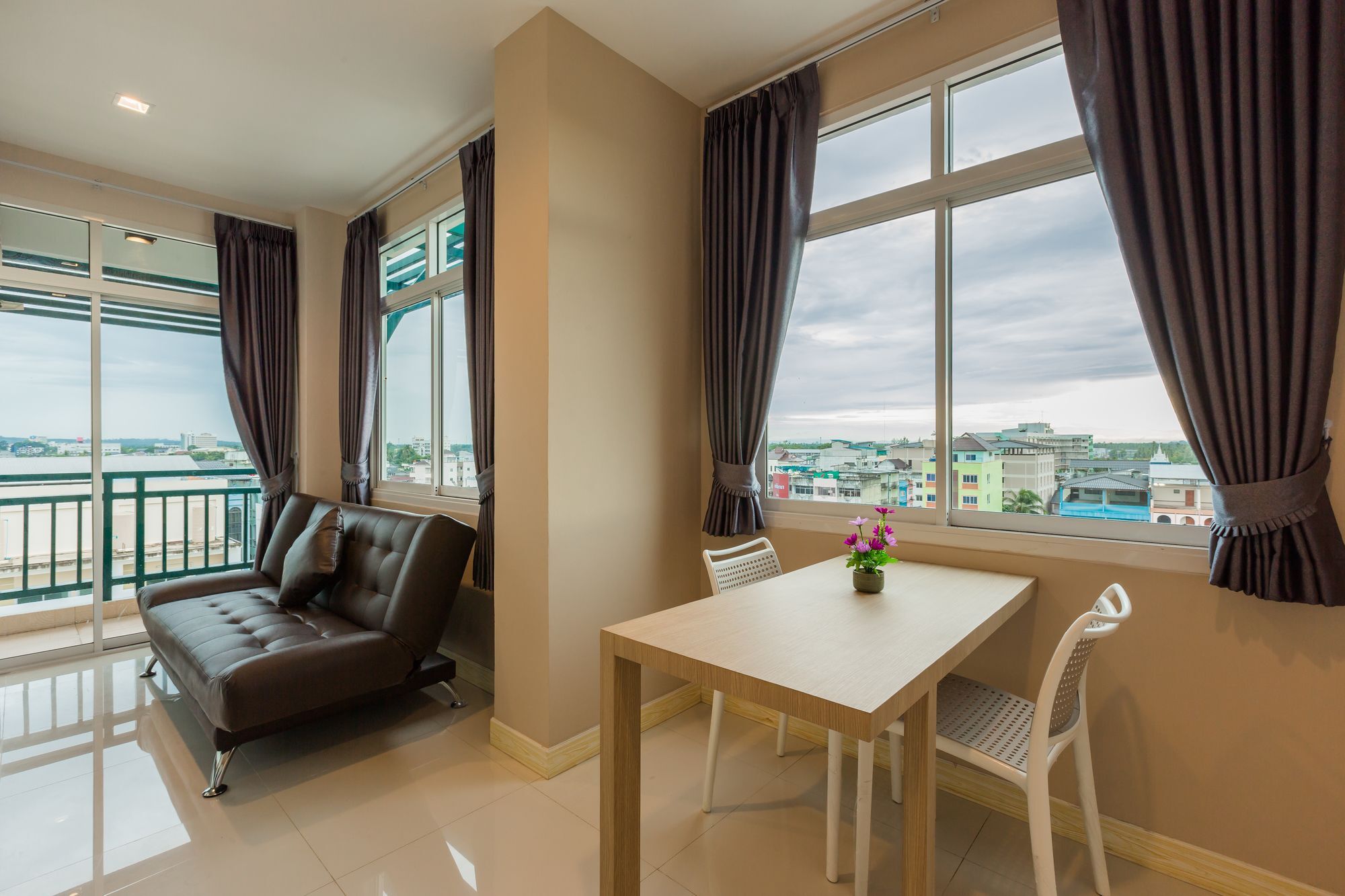 Evergreen Suite Hotel Surat Thani Esterno foto